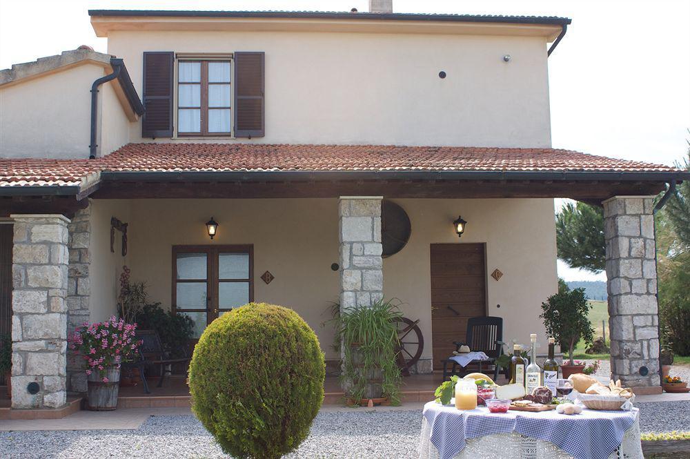 Гостьовий будинок Agriturismo Sant' Ansano Кастільйоне-д'Орчія Екстер'єр фото